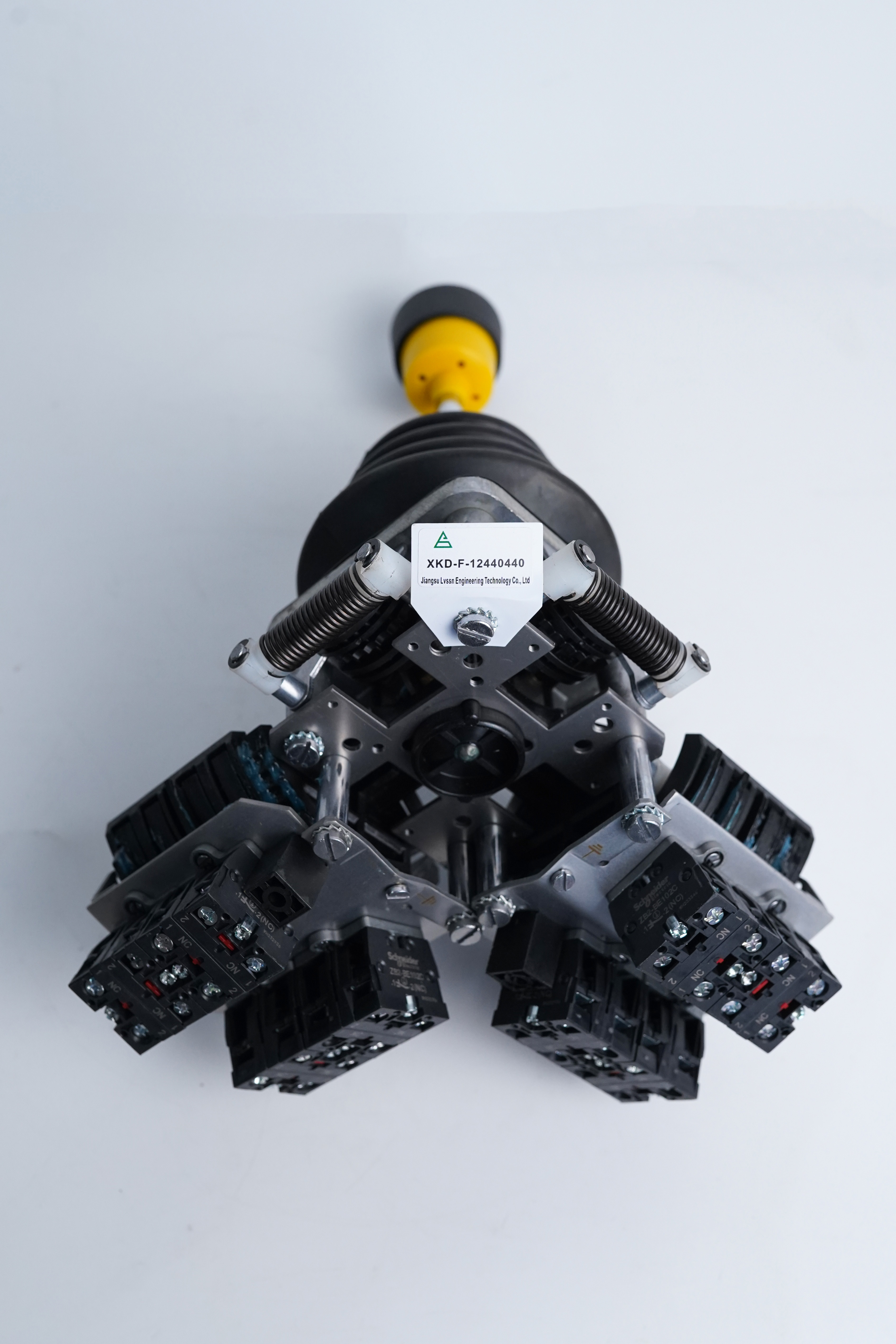 XKD-F-12440440